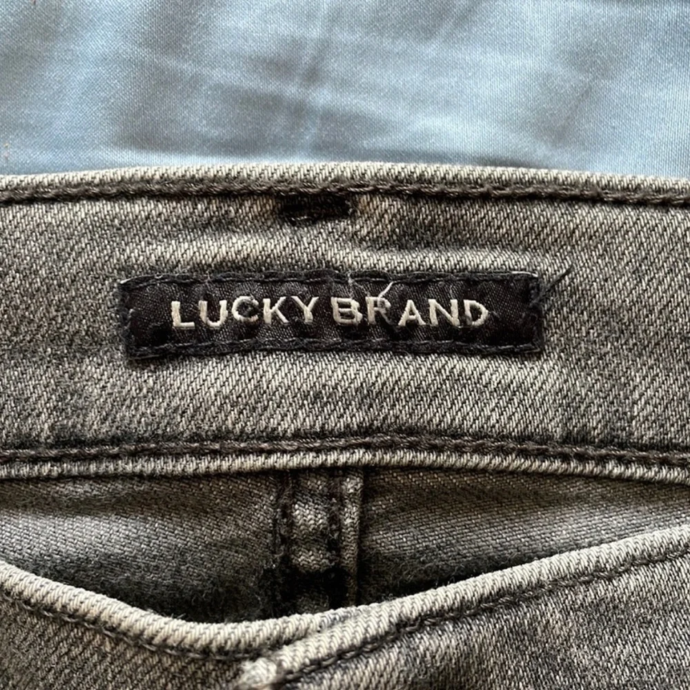 Jeans - Picture 3 of 4